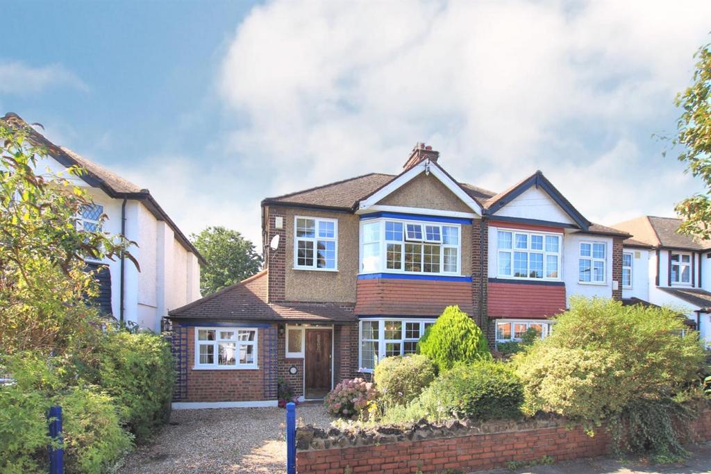 Sherborne Avenue, Norwood Green UB2 3 bed semidetached house £799,950