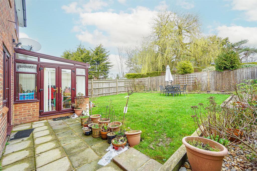Hillside Road, Hastings 4 bed detached house for sale £450,000