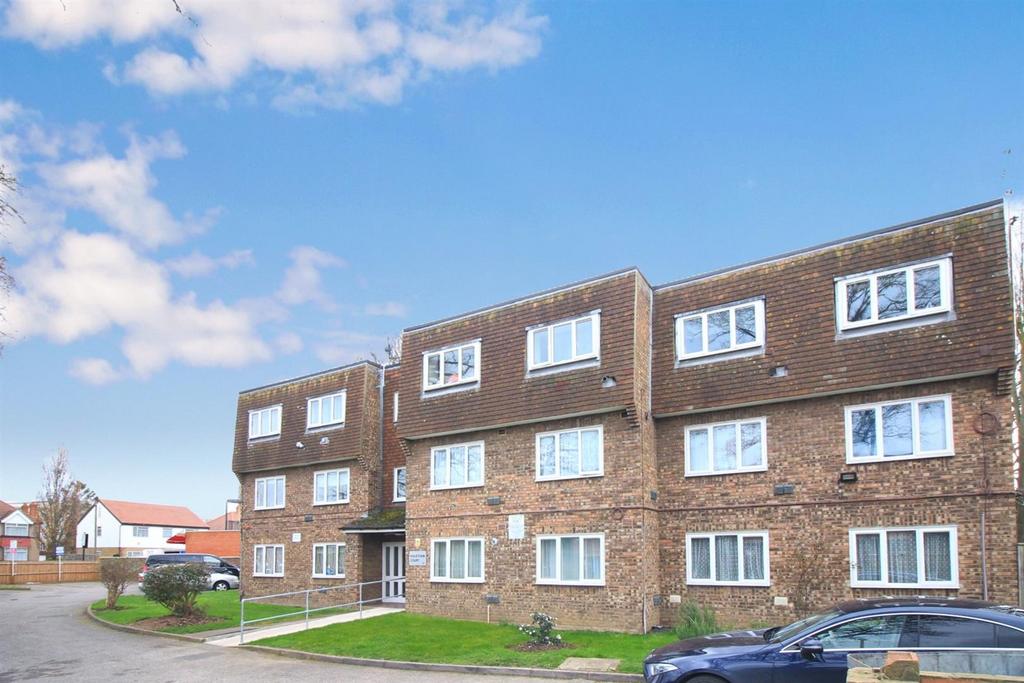 Houstoun Court, Heston TW5 1 bed apartment £219,950