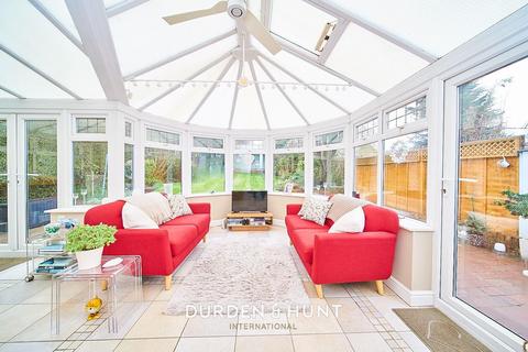 31 The Uplands, Loughton, IG10 1NQ