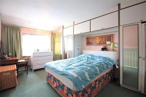 2 Worthing Road, Hounslow, TW5 0ER