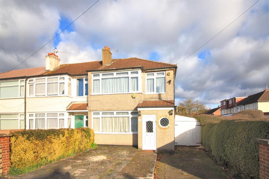 Midhurst Gardens, Hillingdon UB10 3 bed end of terrace house for sale