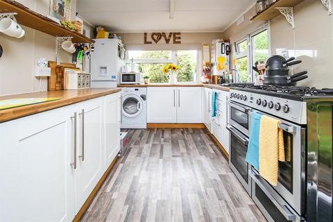 2 bedroom mobile home for sale - Flaunden Park, Hemel Hempstead HP3