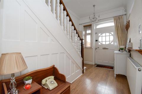 4 bedroom detached house for sale - Longley Road, Almondbury, Huddersfield
