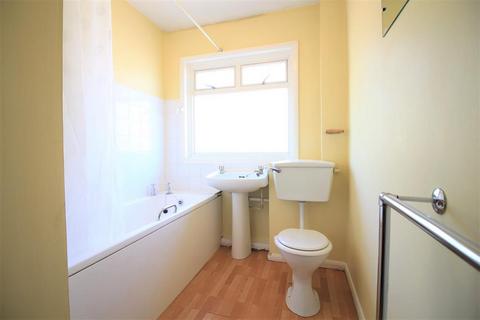 142 Wheatlands, Hounslow, TW5 0SD