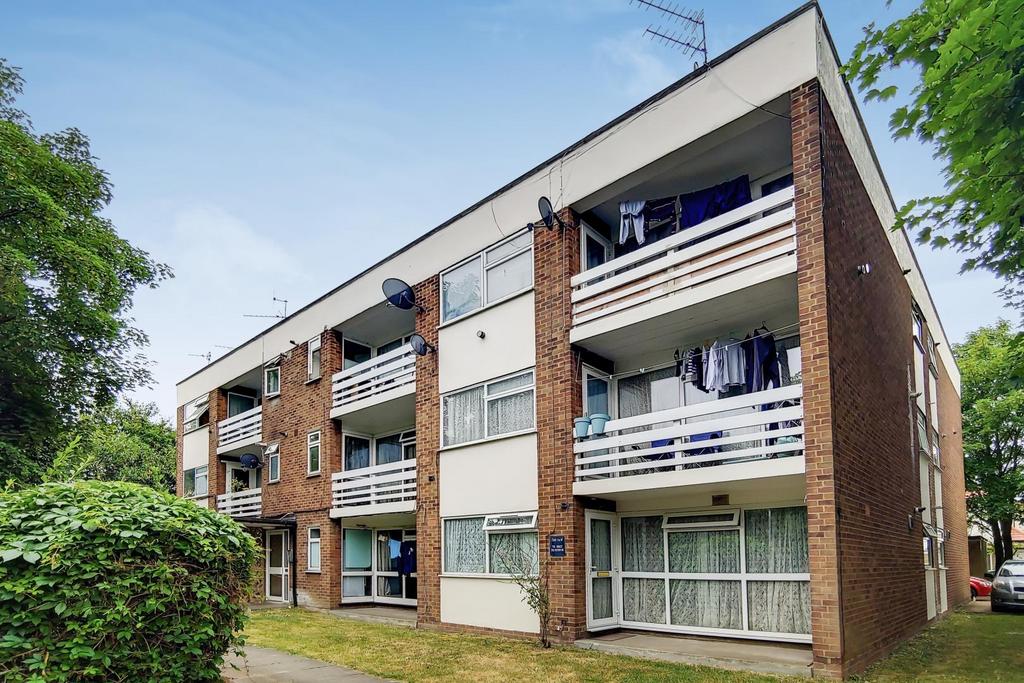 The Gables, Heston TW5 1 bed apartment £229,950