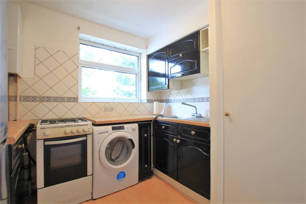 The Gables, Heston TW5 1 bed apartment £229,950