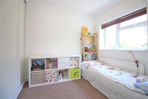 22 Dunbar Close, Hayes, UB4 0DF