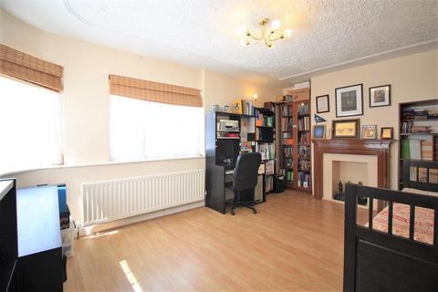 22 Dunbar Close, Hayes, UB4 0DF
