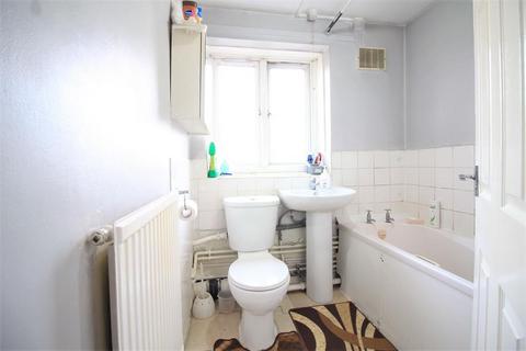 33 Harlech Gardens, Hounslow, TW5 9PR