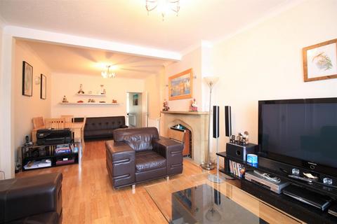 61 Upper Sutton Lane, Hounslow, TW5 0QA