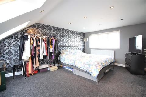 42 Browning Way, Hounslow, TW5 9BE