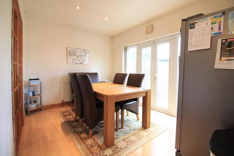 42 Browning Way, Hounslow, TW5 9BE