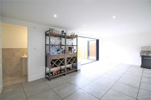42 Browning Way, Hounslow, TW5 9BE