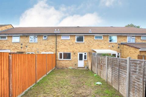 32 Sark Close, Hounslow, TW5 0PZ