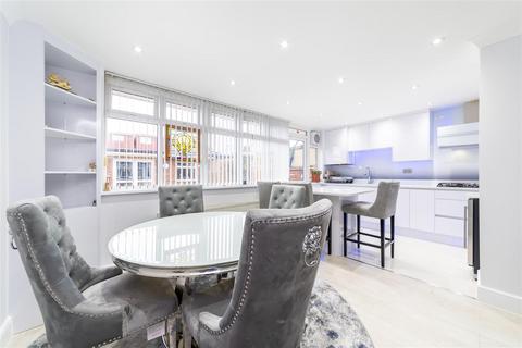 20 Fern Lane, Hounslow, TW5 0HL