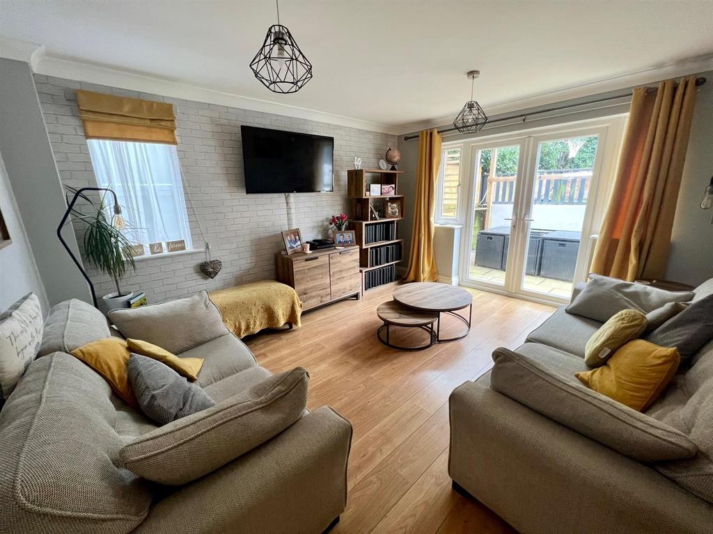 Chester Place, Malvern 4 bed detached house £460,000