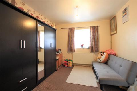 46 Browning Way, Hounslow, TW5 9BE