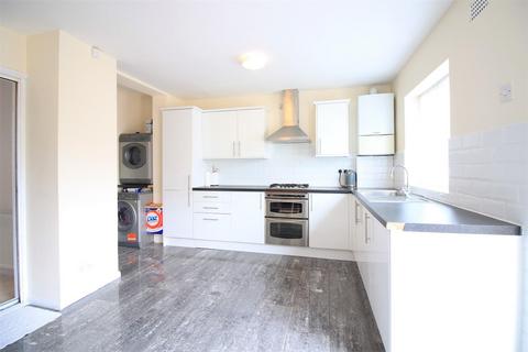 37 Wentworth Road, Southall, UB2 5TT