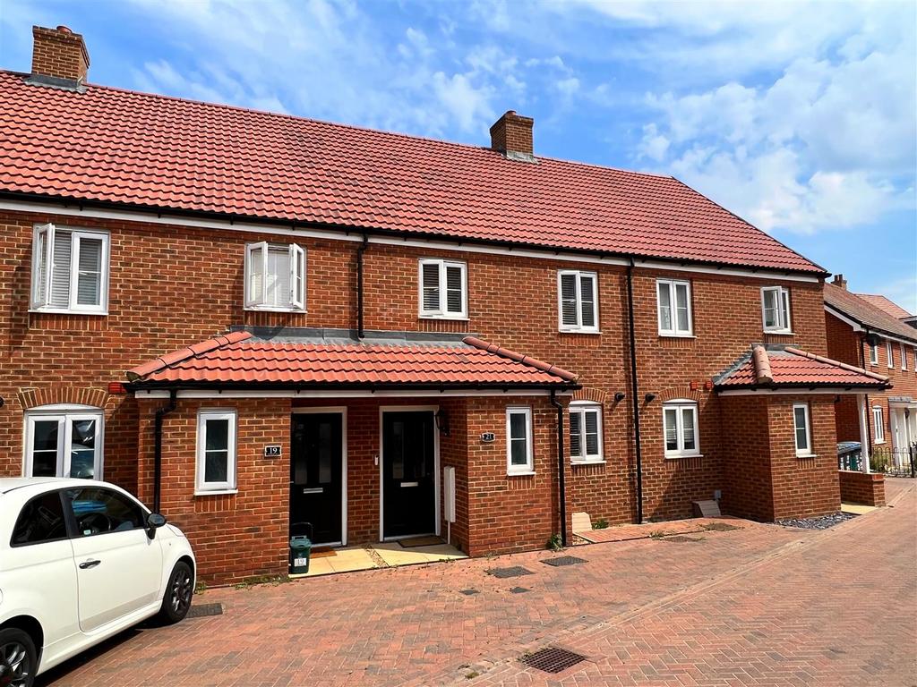 Woodpecker Drive, Hemel Hempstead HP3 3 bed house £470,000