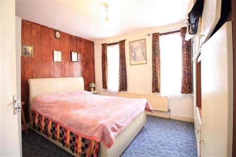10 Gordon Road, Southall, UB2 5QE