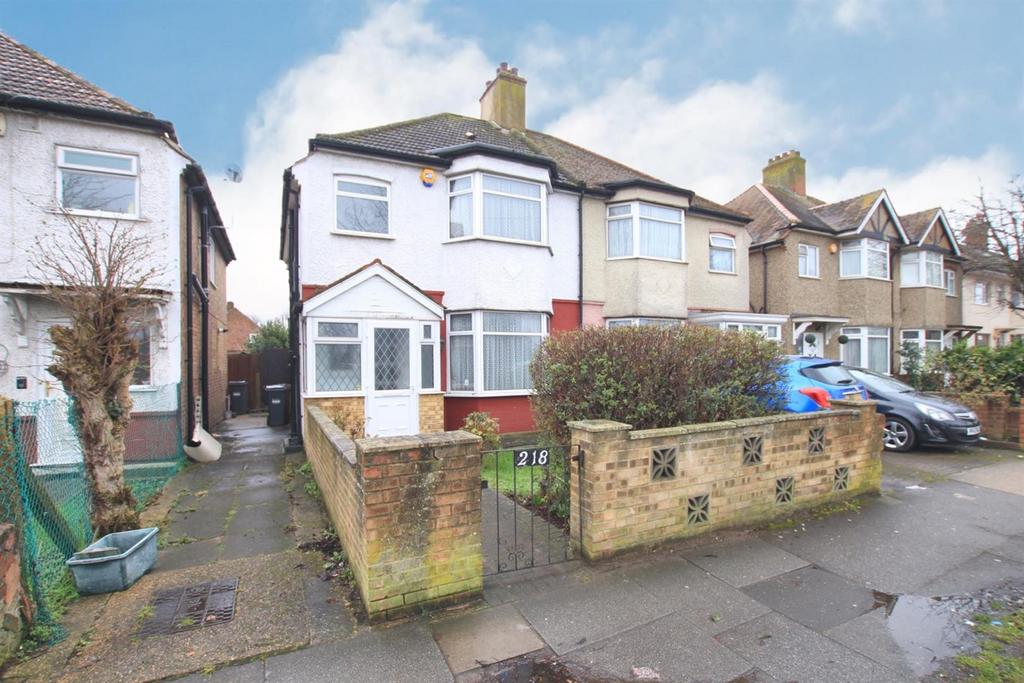 North Hyde Lane, Norwood Green UB2 3 bed semidetached house £525,000