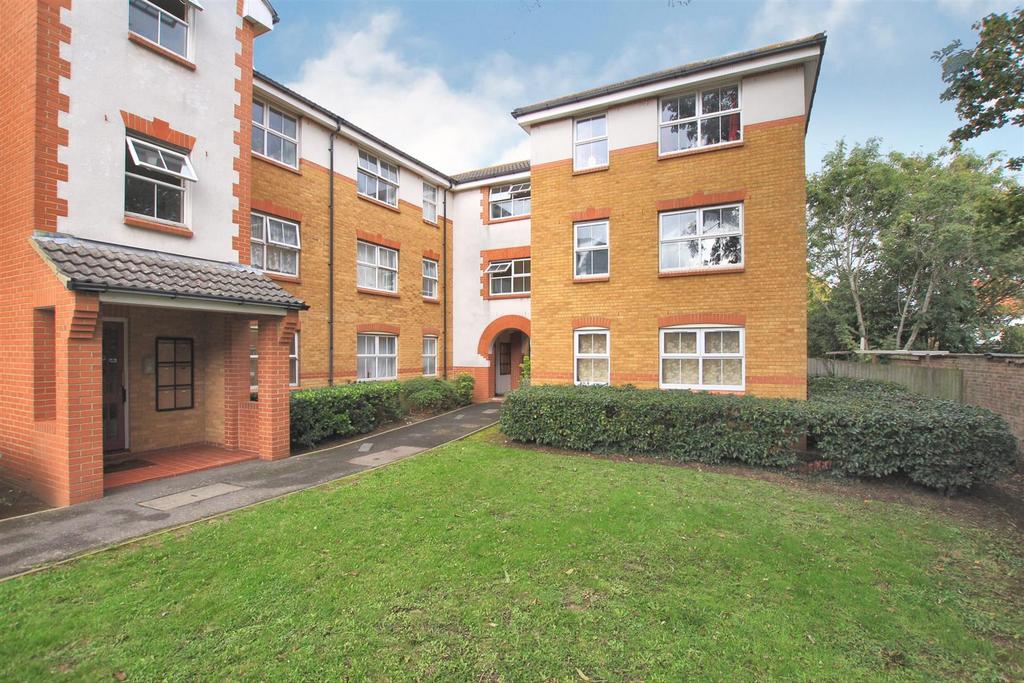 Nuffield Court, Heston TW5 1 bed apartment £244,950