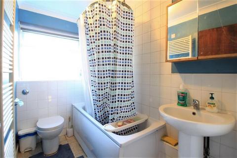26 Memorial Close, Hounslow, TW5 0LN