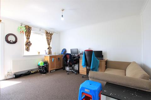103 Brabazon Road, Hounslow, TW5 9LN
