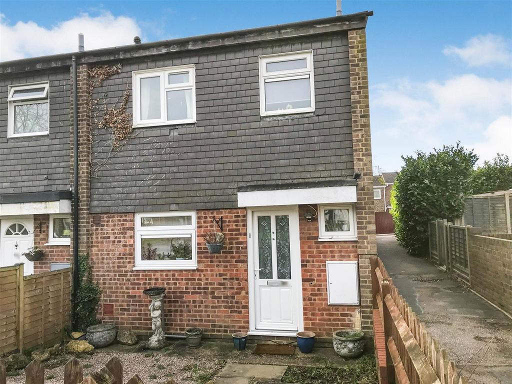 Lomond Road, Hemel Hempstead HP2 3 bed house £375,000