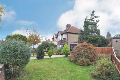 9 Burns Way, Hounslow, TW5 9BL