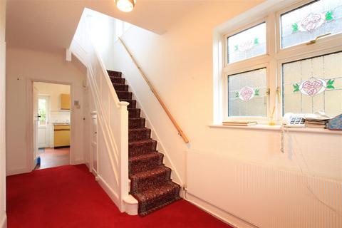 9 Burns Way, Hounslow, TW5 9BL
