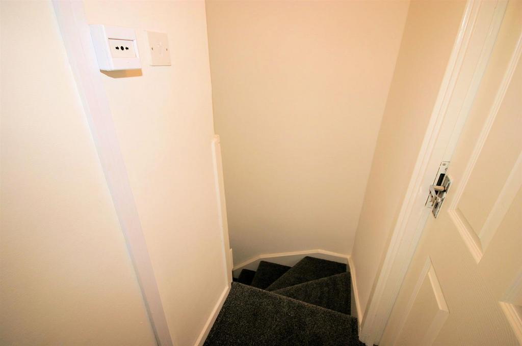 2 Floor Landing