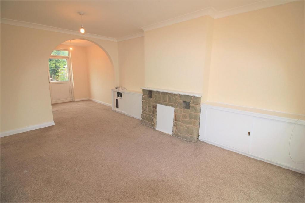 Lawn Close, Ruislip HA4 3 bed terraced house £1,700 pcm (£392 pw)