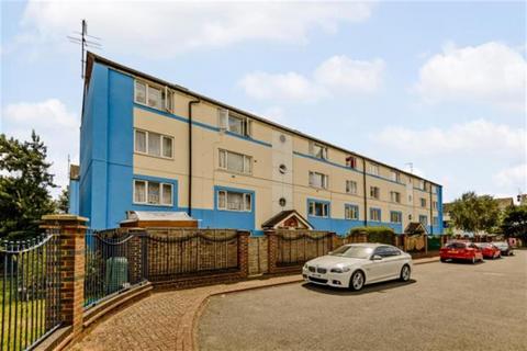135 Harlech Gardens, Hounslow, TW5 9PT