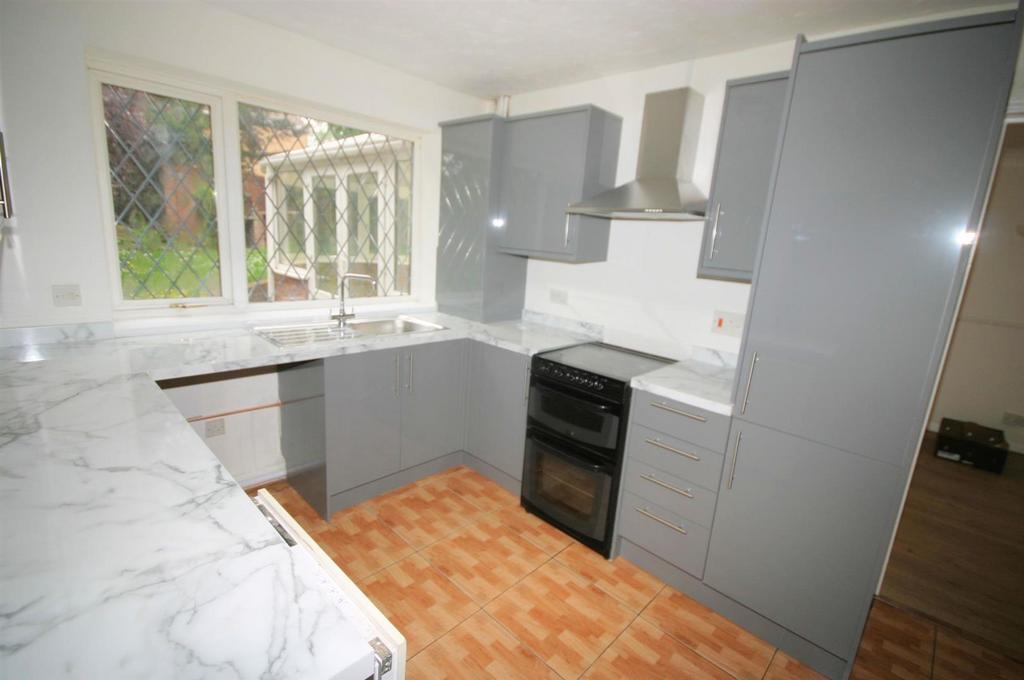 Fitted Kitchen