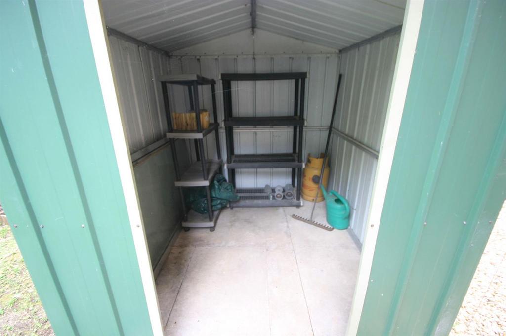 8 Fox-shed.jpg