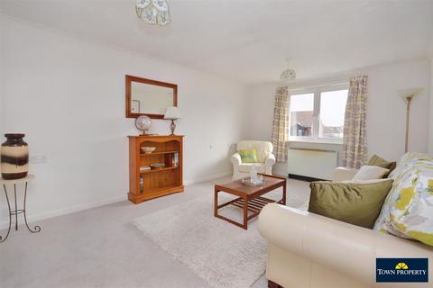 2 bedroom retirement property for sale - St. Leonards Road, Eastbourne