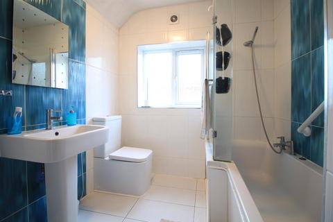 191 Ringway, Southall, UB2 5SU