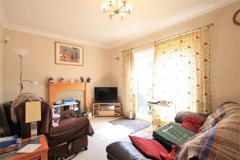 65 Fern Lane, Hounslow, TW5 0HN