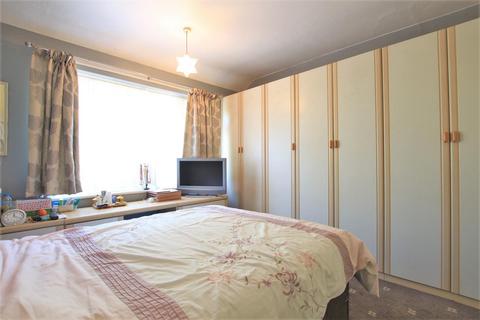 65 Fern Lane, Hounslow, TW5 0HN