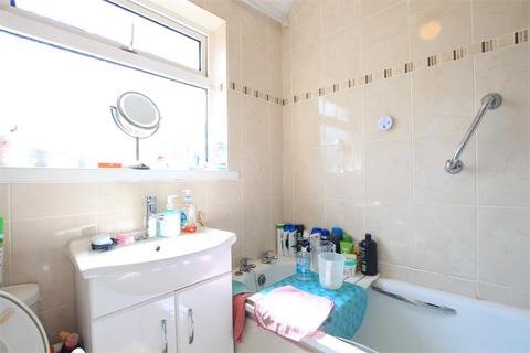 65 Fern Lane, Hounslow, TW5 0HN