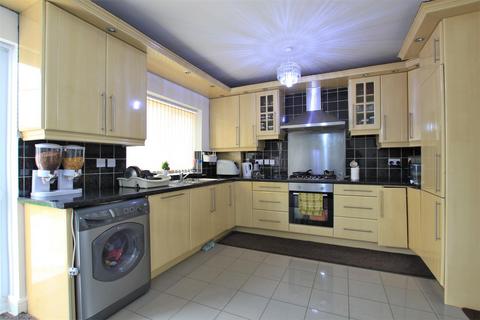 31 Shelley Crescent, Hounslow, TW5 9BQ