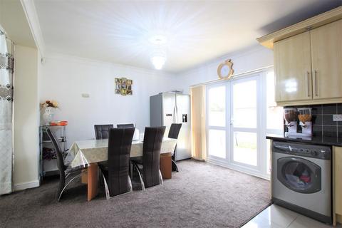 31 Shelley Crescent, Hounslow, TW5 9BQ