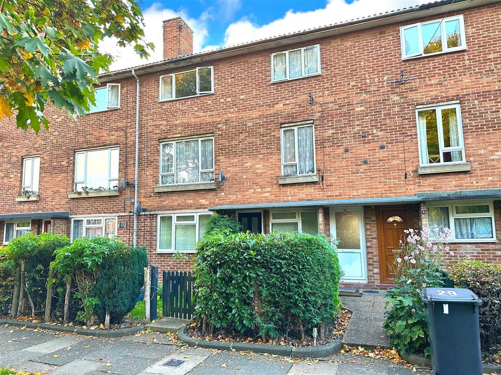 Widmore Drive, Hemel Hempstead HP2 3 bed for sale £285,833