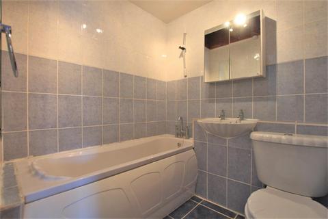 5 Redwood Estate, Hounslow, TW5 9PL