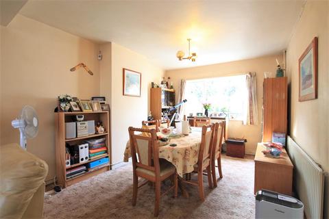32 Walnut Tree Road, Hounslow, TW5 0LR