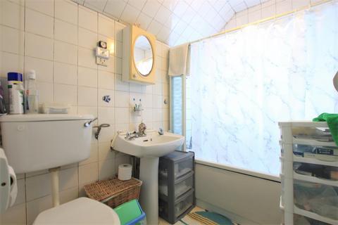 32 Walnut Tree Road, Hounslow, TW5 0LR