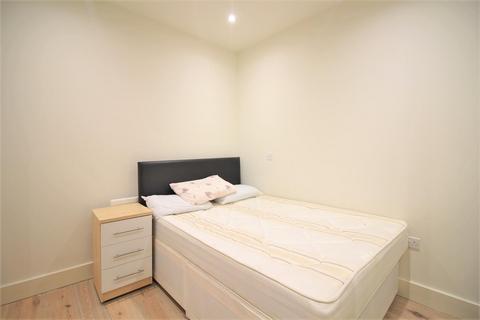 1 bedroom apartment to rent, 4 Mondial Way, Harlington UB3