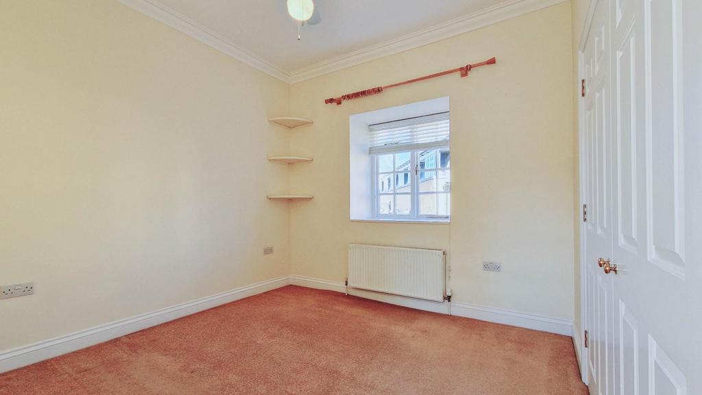 Bedroom .jpg
